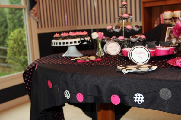 pink-and-black-bridal-shower-dessert-bar