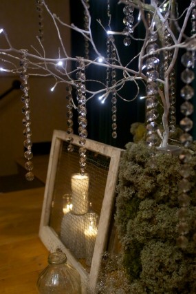 crystal-tree-reception-decor