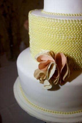 fabric-flower-wedding-cake-decor