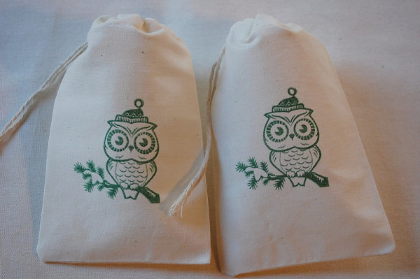 screenprinted-muslin-gift-bags screenprinted-muslin-gift-bags