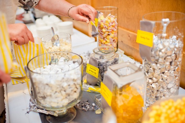 wedding-candy-bar-display wedding-candy-bar-display