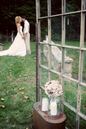 window-pane-wedding-decor