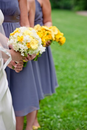yellow-bridal-bouquets yellow-bridal-bouquets
