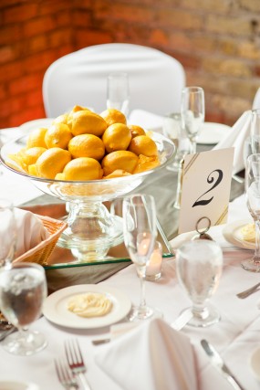 yellow-lemon-centerpiece yellow-lemon-centerpiece