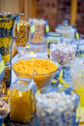 yellow-wedding-candy-bar yellow-wedding-candy-bar