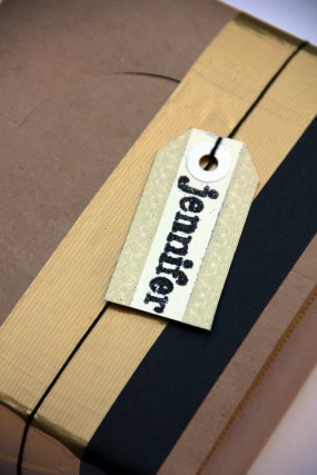 diy-gold-holiday-wrapping