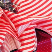 Last Minute DIY Holiday Gift Wrap