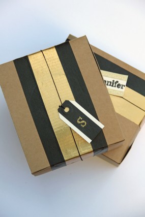 diy-tape-gift-wrap