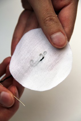 how-to-embroider-a-button