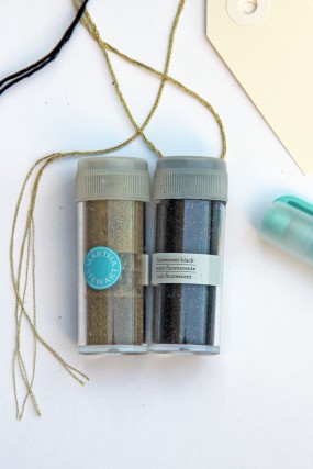 martha-stewart-embossing-powder