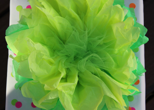 neon-diy-gift-wrap-flower neon-diy-gift-wrap-flower