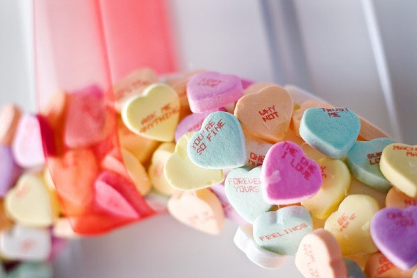 candy-heart-wreath candy-heart-wreath