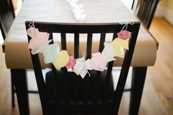 cupcake-liner-chair-garland
