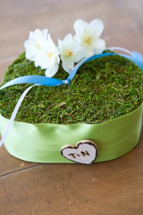 diy-wedding-ring-pillow diy-wedding-ring-pillow