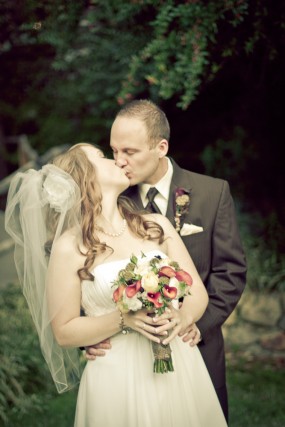 rustic-bride-and-groom