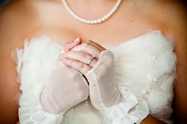 wedding-gloves wedding-gloves