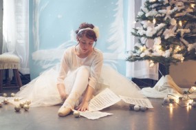 Nutcracker Inspired DIY Winter Wedding Shoot