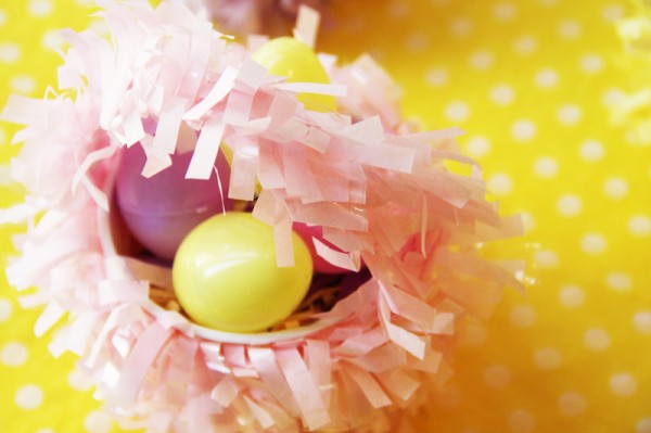 diy-mini-egg-hunt-baskets diy-mini-egg-hunt-baskets