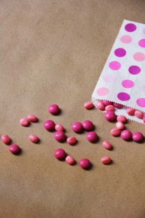 diy-pink-treat-favor-bags diy-pink-treat-favor-bags