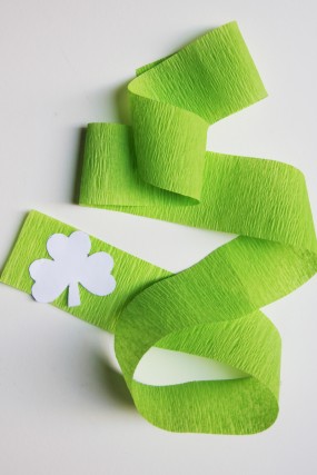 st-patricks-day-streamer-diy st-patricks-day-streamer-diy