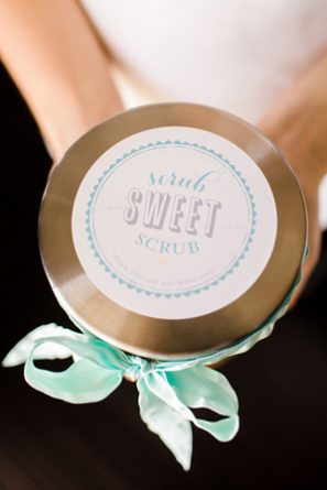 diy-mothers-day-gifts-body-scrub