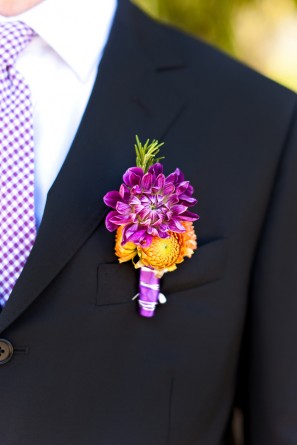 offbeat-diy-spring-inspired-california-wedding-boutonniere