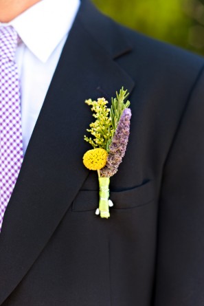 offbeat-diy-spring-inspired-california-wedding-boutonnieres