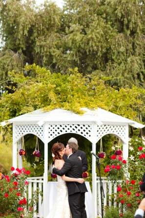 offbeat-diy-spring-inspired-california-wedding-ceremony