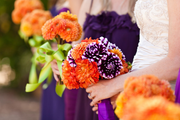 offbeat-diy-spring-inspired-california-wedding-purple-orange-dahlias