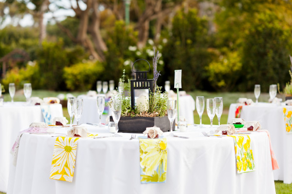 vintage-vera-napkins-offbeat-diy-spring-inspired-california-wedding