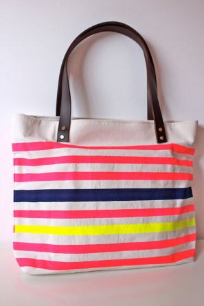 neon-striped-bag neon-striped-bag