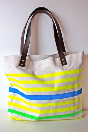 neon-striped-tote neon-striped-tote