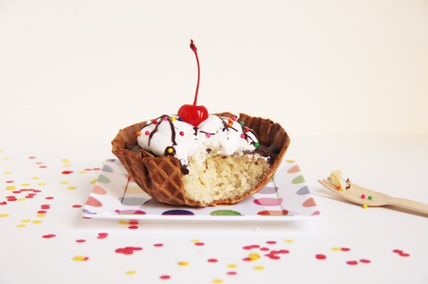Cakes in Waffle Bowls Cakes in Waffle Bowls