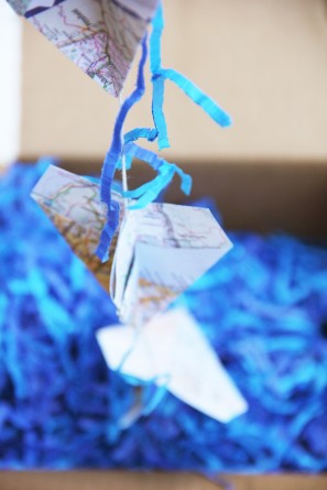 paper-airplane-garland-diy paper-airplane-garland-diy