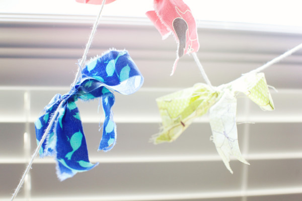 DIY Bow Garland DIY Bow Garland