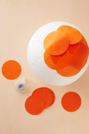 DIY Scalloped Paper Lantern