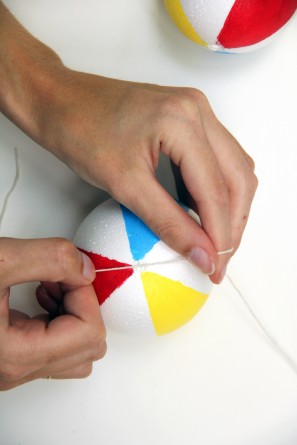 How to Make a Beach Ball Garland How to Make a Beach Ball Garland