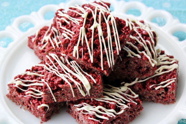 Red Velvet Rice Krispie Treats Red Velvet Rice Krispie Treats