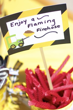 DIY Construction Birthday Candy Bar DIY Construction Birthday Candy Bar