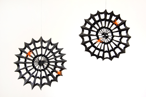 DIY Spiderweb Pinwheels DIY Spiderweb Pinwheels