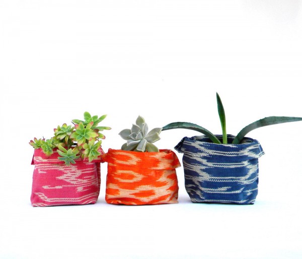 Ikat Flower Baskets by 7100-Islands via Studio DIY