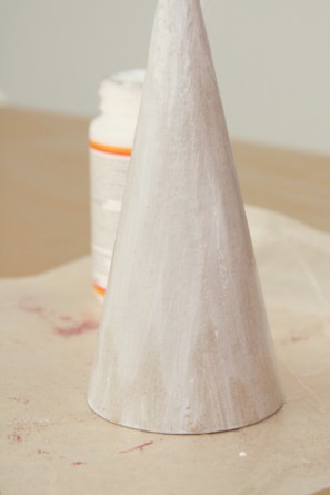 DIY Glitter Party Hats with Mod Podge DIY Glitter Party Hats with Mod Podge