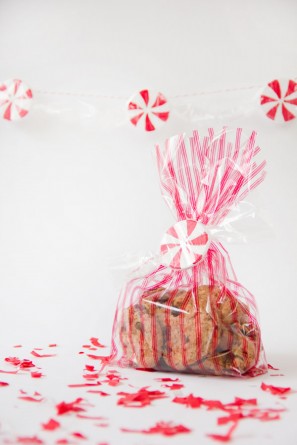 DIY Faux Peppermint Candies | Studio DIY (11) DIY Faux Peppermint Candies | Studio DIY (11)