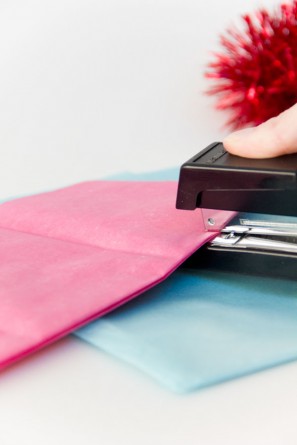DIY Fringe Tassel Gift Toppers (8)