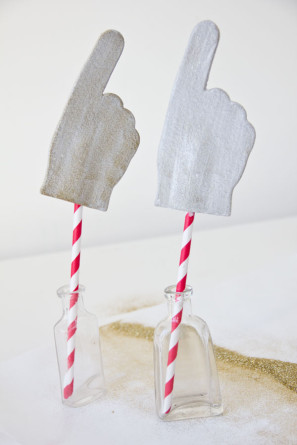 DIY Foam Fingers for the Super Bowl