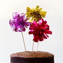 DIY-Fringe-Mylar-Cake-Toppers-Thumb