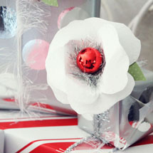 DIY-Holiday-Paper-Flowers