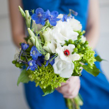 blue-diy-wedding-bouquet-285x427