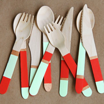 color-block-wooden-utensils1-600x399