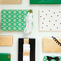 holidaygiftboxbackdrop_whimseybox_17-600x399
